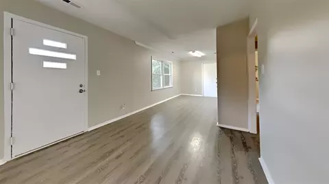 204 Adlett Ln, Durham, NC 27703 photo 2