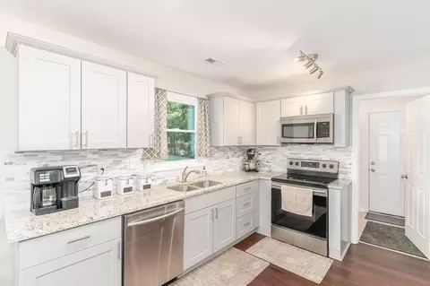 5205 Hadrian Dr, Durham, NC 27703 photo 4