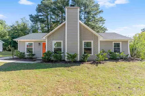 5205 Hadrian Dr, Durham, NC 27703 photo 2