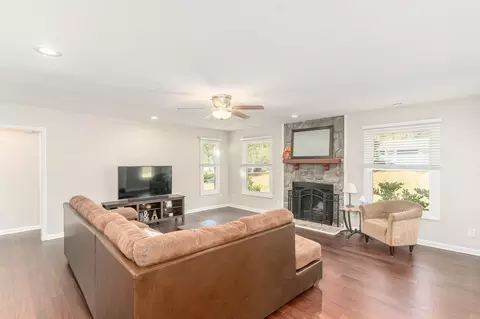 5205 Hadrian Dr, Durham, NC 27703 photo 11