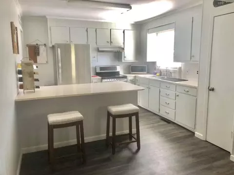 207 Windsor Dr, Roxboro, NC 27573 photo 5