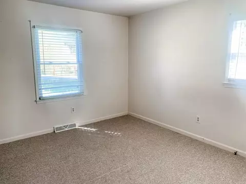 207 Windsor Dr, Roxboro, NC 27573 photo 13