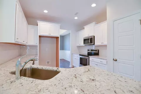 136 Berg St, Smithfield, NC 27577 photo 14