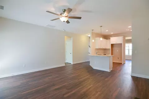 136 Berg St, Smithfield, NC 27577 photo 9