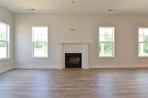 157 Berg St, Smithfield, NC 27577 photo 8