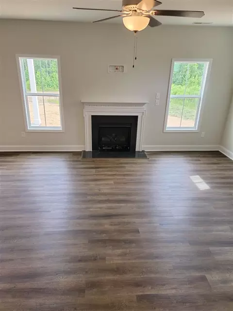 175 Berg St, Smithfield, NC 27577 photo 4
