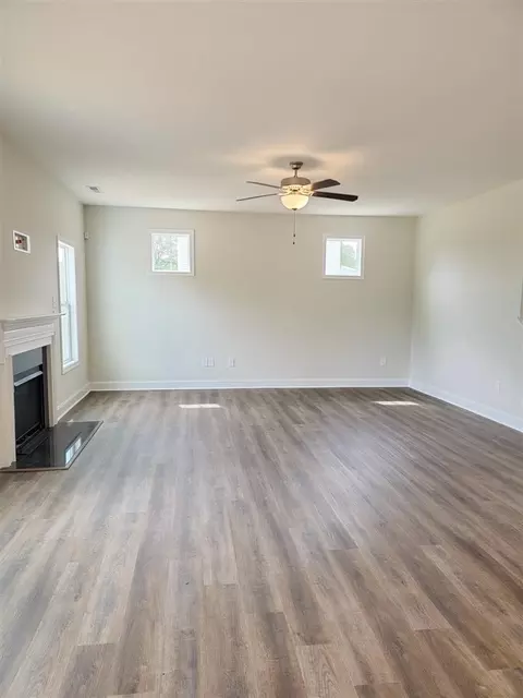 175 Berg St, Smithfield, NC 27577 photo 5