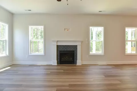 202 Berg St, Smithfield, NC 27577 photo 6