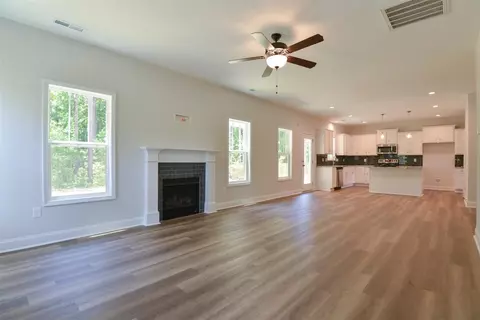 202 Berg St, Smithfield, NC 27577 photo 7