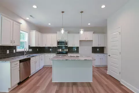 202 Berg St, Smithfield, NC 27577 photo 9