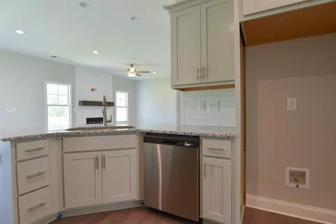 209 Berg St, Smithfield, NC 27577 photo 11