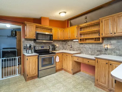 5754 Huckleberry Ln, Trinity, NC 27370 photo 4