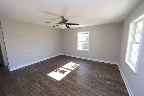 604 Warren Rd, Erwin, NC 28339 photo 2