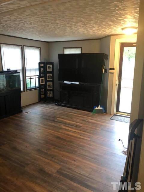 399 E Gordon Rd, Selma, NC 27576 photo 10