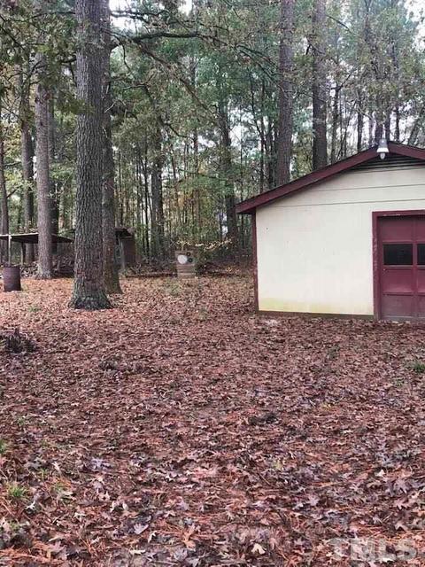 399 E Gordon Rd, Selma, NC 27576 photo 5