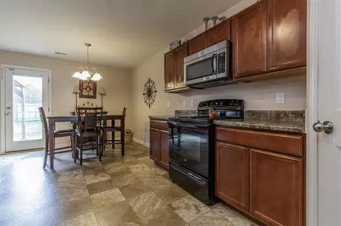 134 Kutter Dr, Elon, NC 27244 photo 5