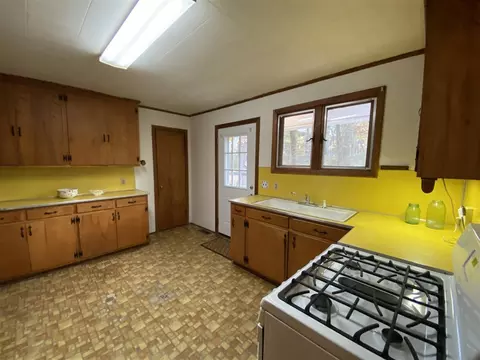 517 Morreene Rd, Durham, NC 27705 photo 10