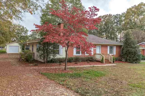 601 Berkshire Dr, Garner, NC 27529 photo 2