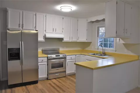 17 Pierre Pl, Durham, NC 27704 photo 4
