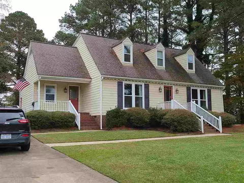 9 British Ct, Smithfield, NC 27577 photo 4