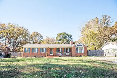 721 Crestview Dr, Durham, NC 27712 photo 1