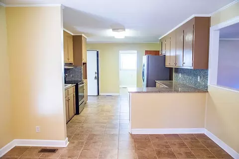 721 Crestview Dr, Durham, NC 27712 photo 10