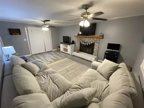 5012 Long Leaf Dr, Durham, NC 27712 photo 4