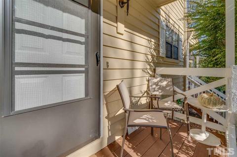60 Willow Bridge Dr, Durham, NC 27707 photo 2
