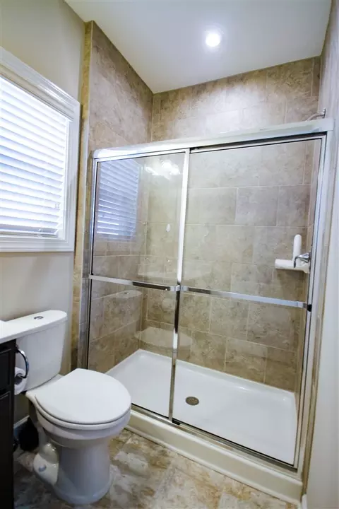 1036 Lippincott Rd, Durham, NC 27703 photo 11