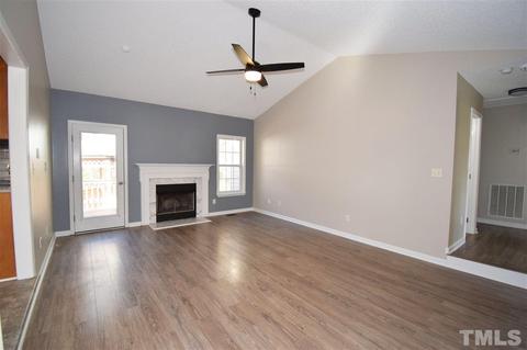 3152 Eric St, Willow Springs, NC 27592 photo 4