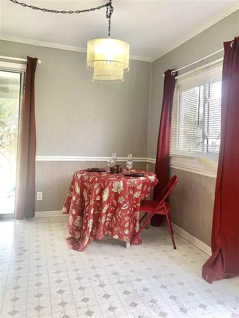 1223 Delk Dr, High Point, NC 27262 photo 7