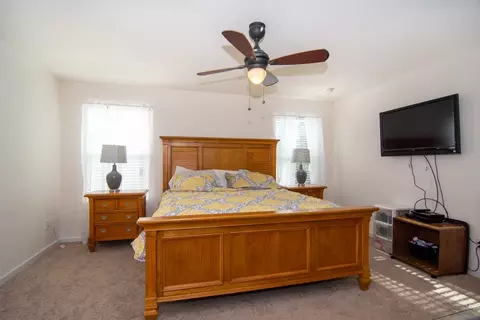 2402 Pear Tree Ln, Durham, NC 27703 photo 13