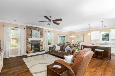 2021 Hickory Nut Dr, Durham, NC 27703 photo 7
