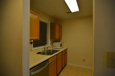 97 Forest Oaks Dr, Durham, NC 27705 photo 6