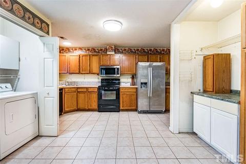 304 Moore Ct, Angier, NC 27501 photo 11