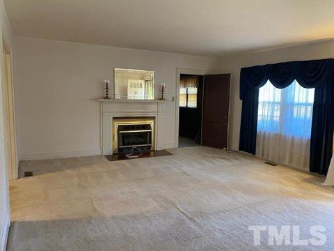 121 Harrison Ave, Henderson, NC 27536 photo 3