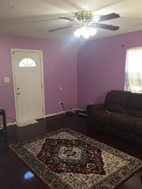 3 Beckham Pl, Durham, NC 27703 photo 3