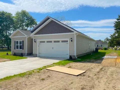 113 S Herring St, Pine Level, NC 27568 photo 3