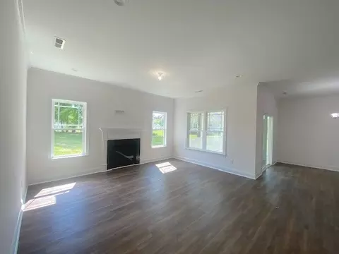 113 S Herring St, Pine Level, NC 27568 photo 6