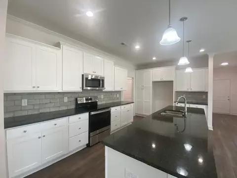 113 S Herring St, Pine Level, NC 27568 photo 8