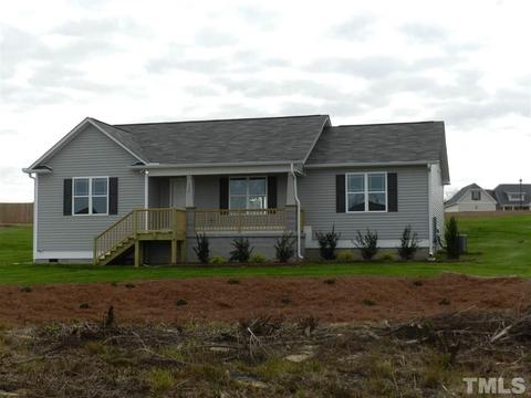 135 Cornfield Ln, Benson, NC 27504 photo 1