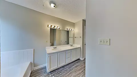 3 Lyle Ct, Durham, NC 27704 photo 8