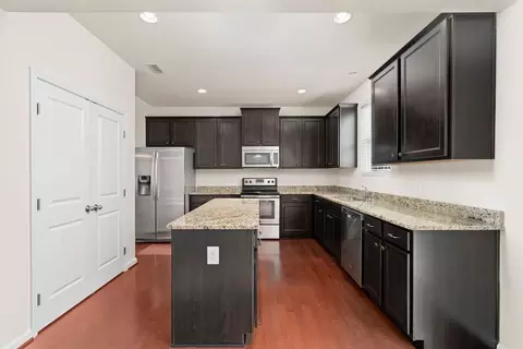 122 Glenview Ln, Durham, NC 27703 photo 9