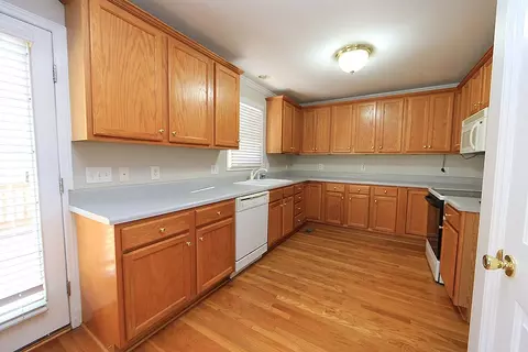 5607 Paces Ferry Dr, Durham, NC 27712 photo 8
