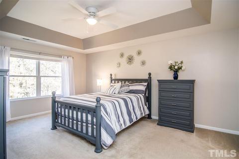 2401 Pear Tree Ln, Durham, NC 27703 photo 4
