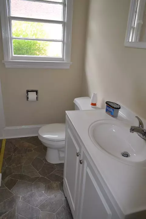502 E Hill St, Benson, NC 27504 photo 17