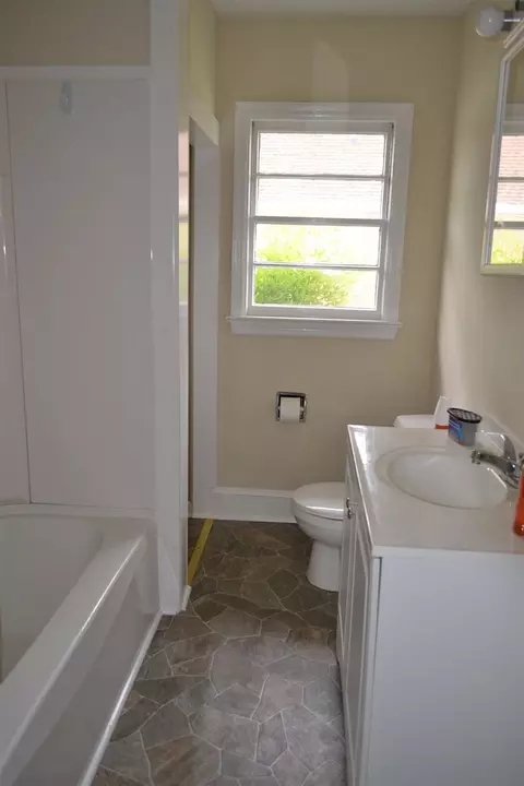 502 E Hill St, Benson, NC 27504 photo 18