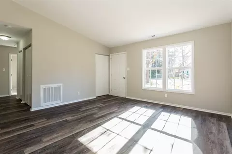1918 Strebor St, Durham, NC 27705 photo 3