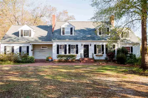 211 E Front St, Lillington, NC 27546 photo 1