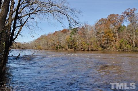 142 Riverview Rd, Erwin, NC 28339 photo 1